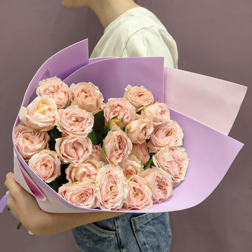 Букет из кустовых пионовидных роз персикого цвета арт. 45353